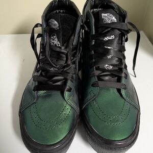 listing-status-banner